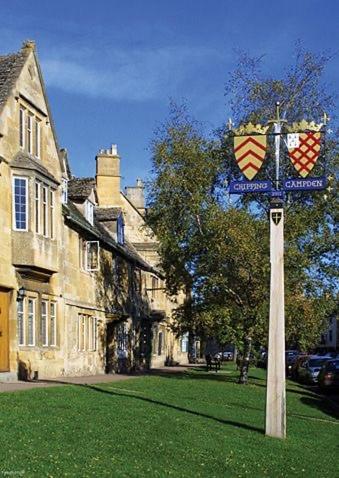 Cotswold Chic Retreats "Jacinabox" Central Chipping Campden-Parking-Garden Exterior photo